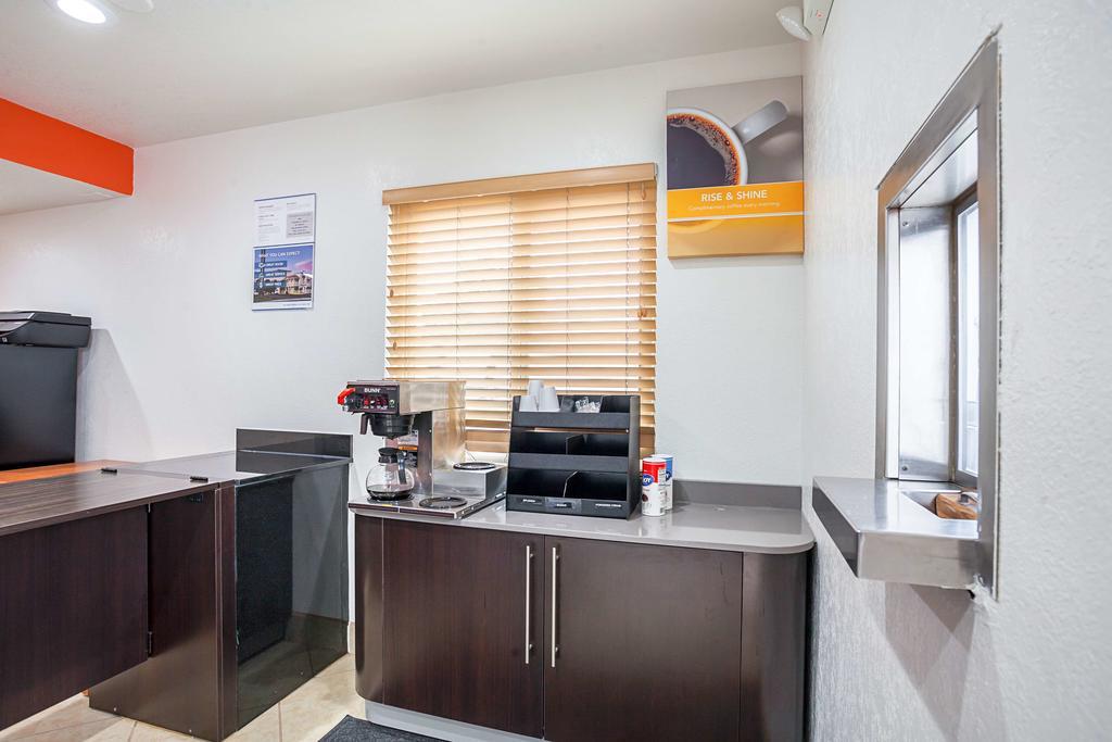6-ventura, Ca - Downtown Hotel