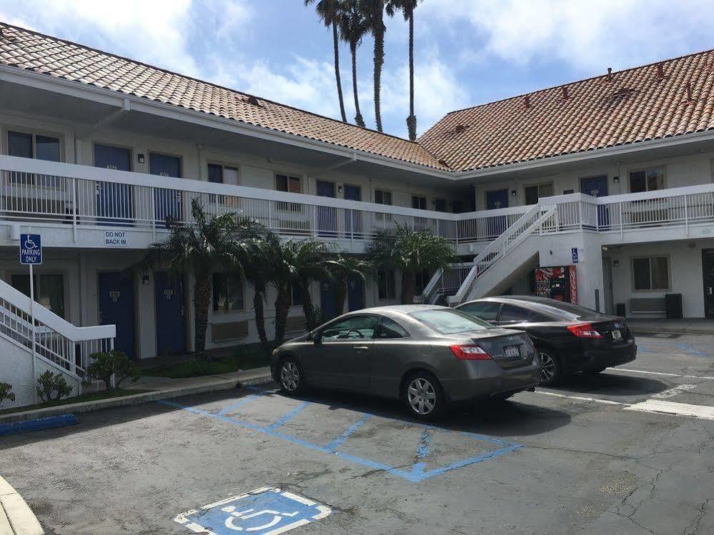6-ventura, Ca - Downtown Hotel